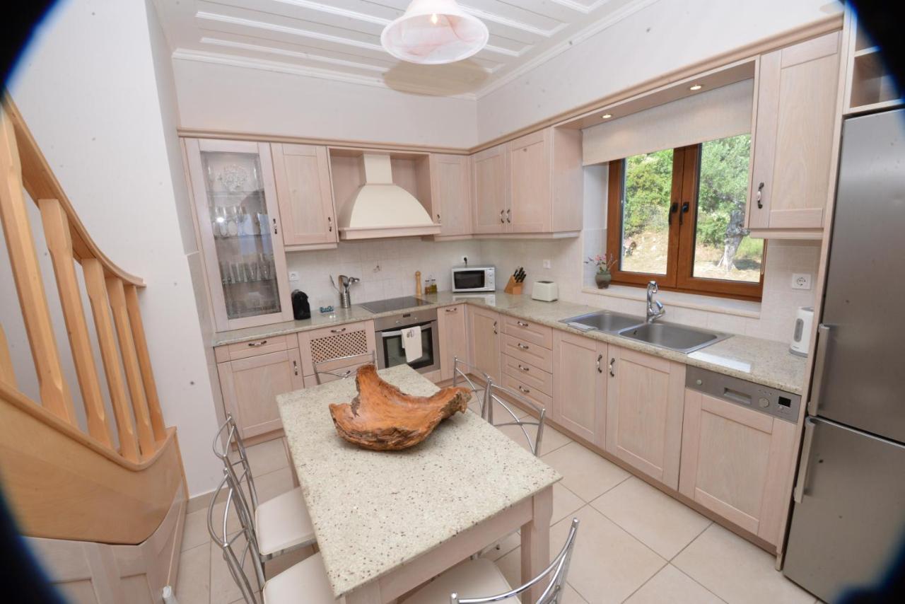 Villa Melanthi Kassiopi Corfu المظهر الخارجي الصورة